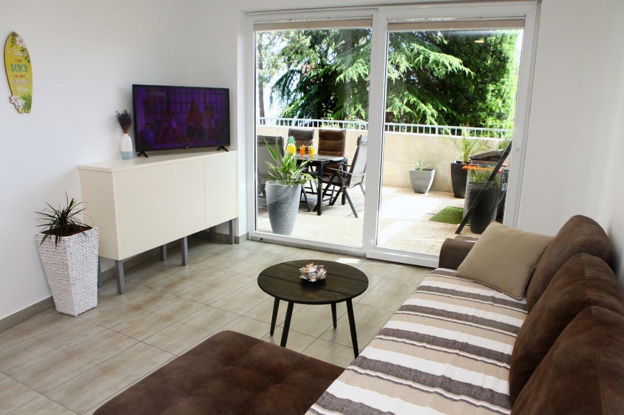 Trendy Apartment Izola Js Exterior foto