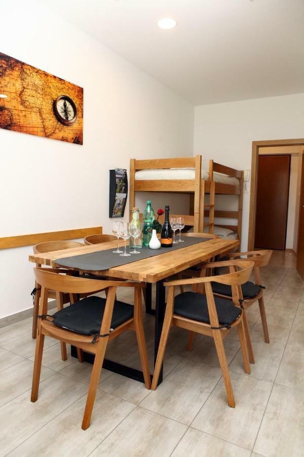 Trendy Apartment Izola Js Exterior foto
