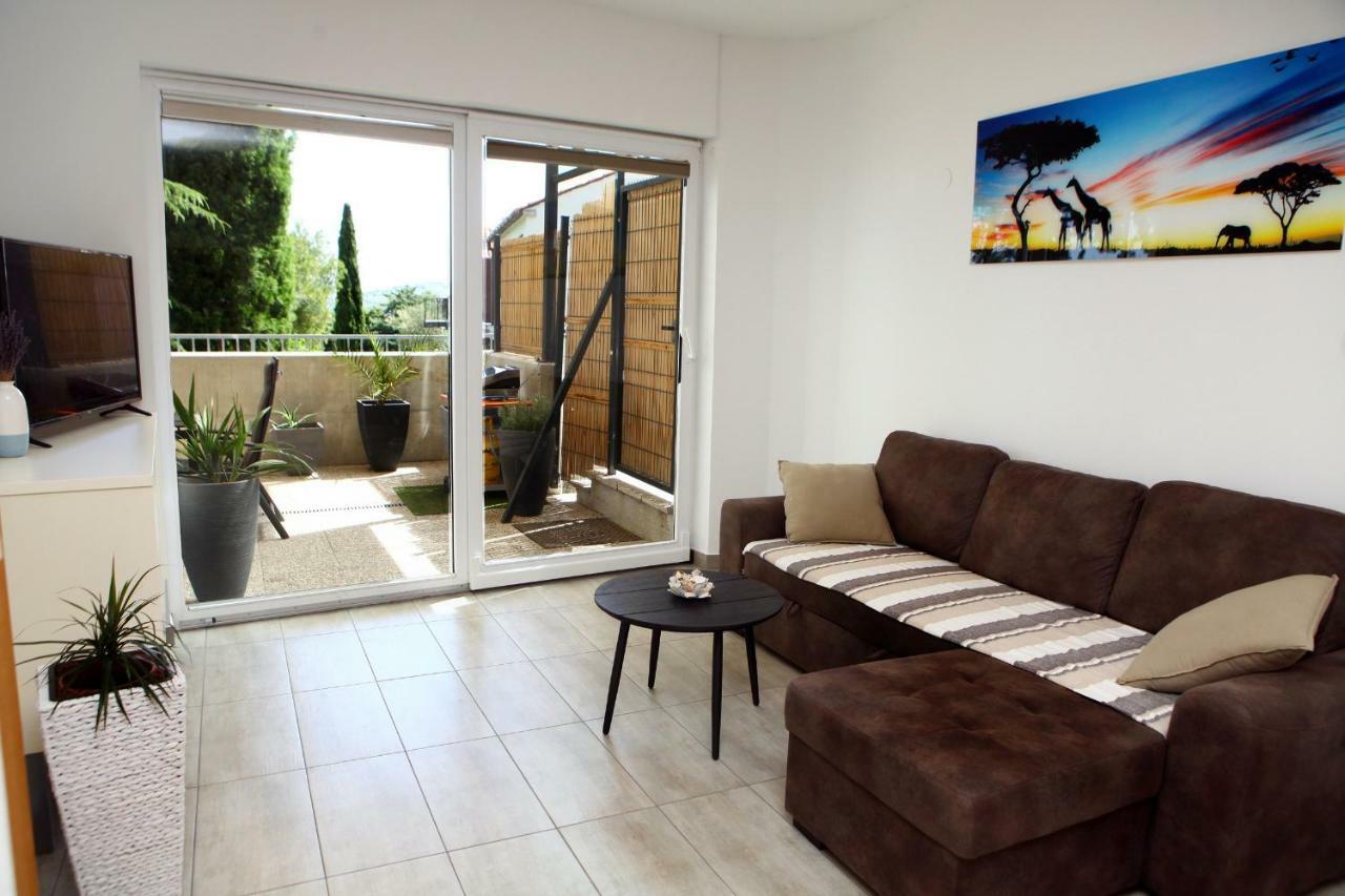 Trendy Apartment Izola Js Exterior foto